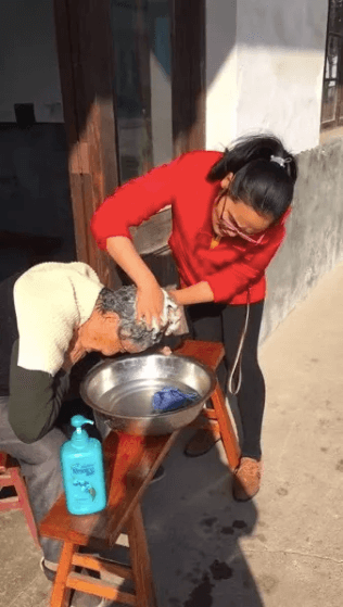 屏幕快照 2019-01-24 10.15.36.png 屏幕快照 2019-01-24 10.15.36.png