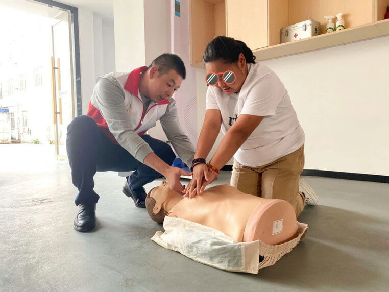 “救”在身边 博爱“立方” 安“新”常在